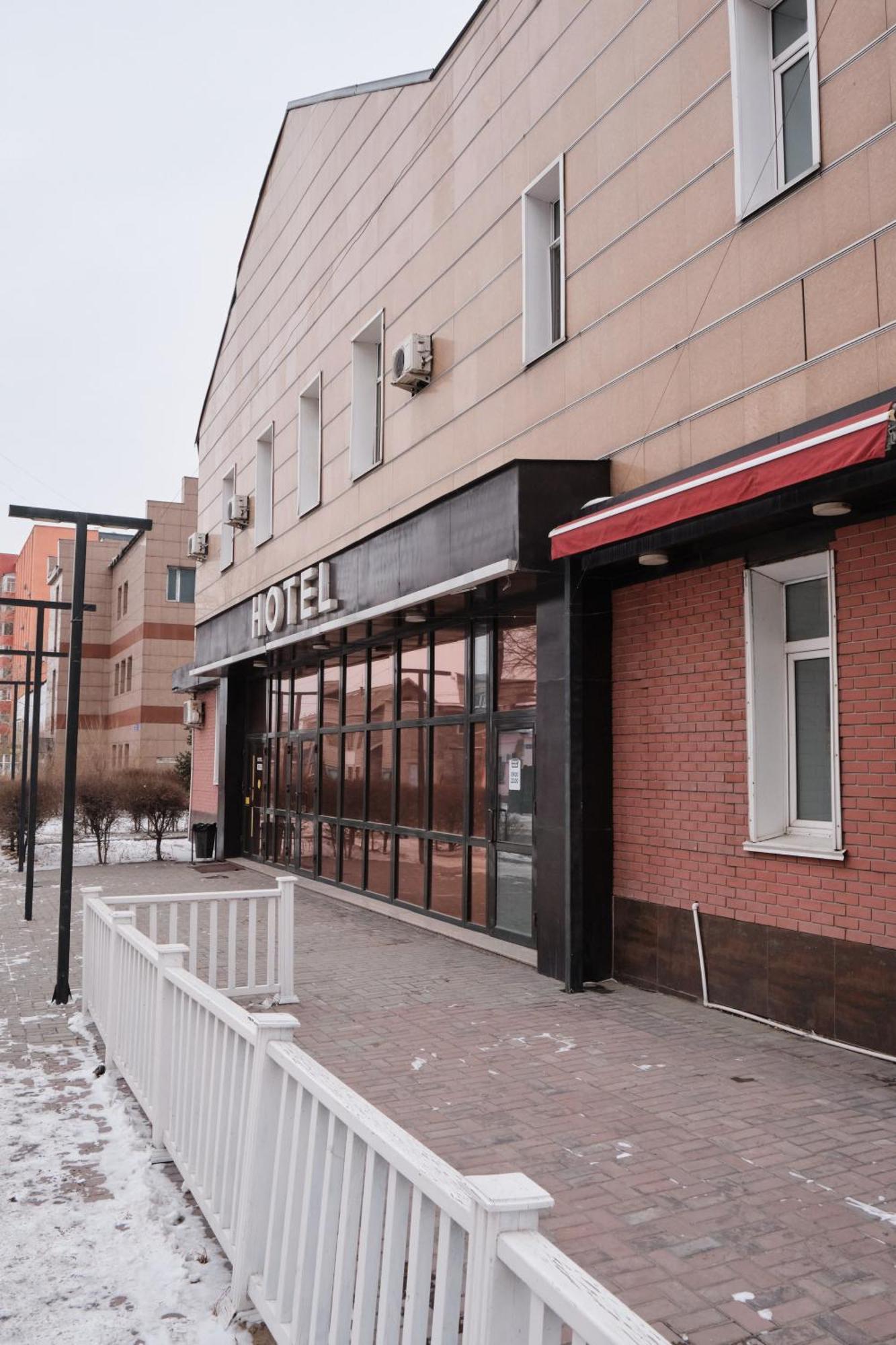 Hotel Europa Semey Exterior foto