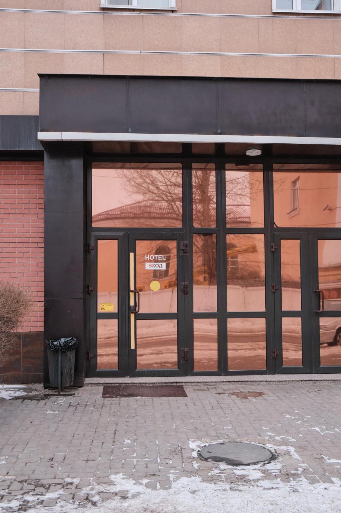 Hotel Europa Semey Exterior foto